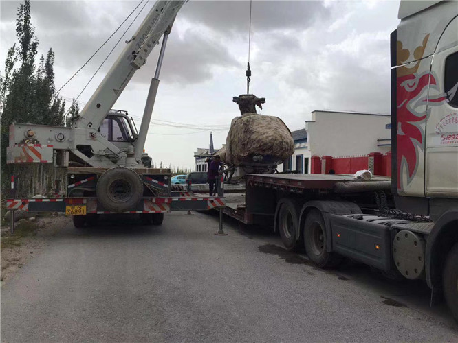 东湖区狭窄场地（如小区、车间）适合用哪种吊车？