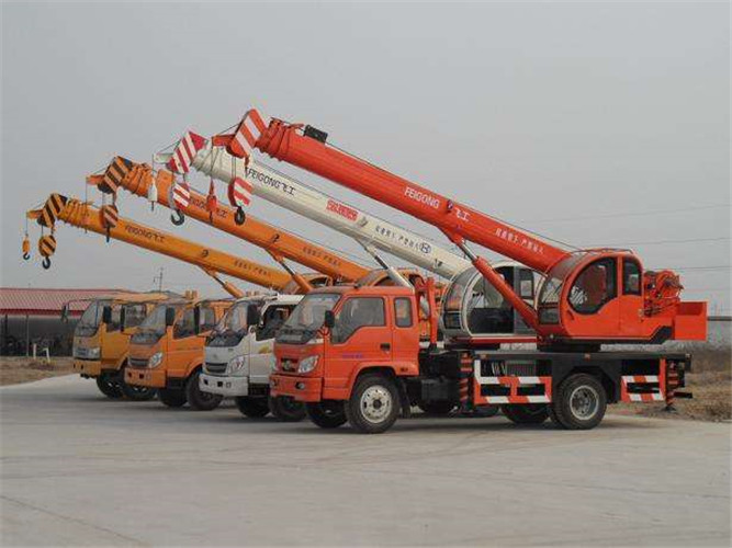 东湖区设备出现故障导致停工，怎么处理？是否有备用设备替换？