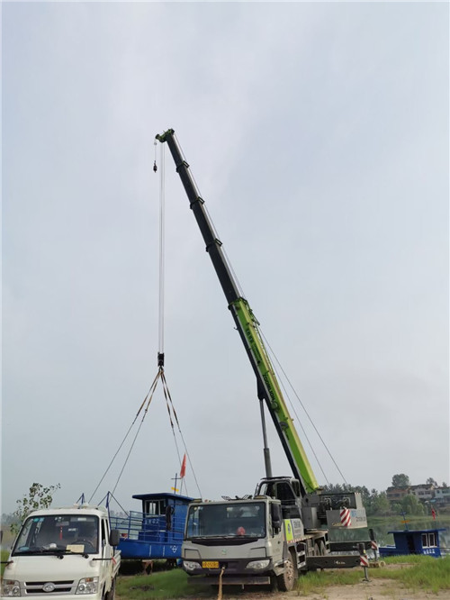 东湖区桥梁建设吊装案例